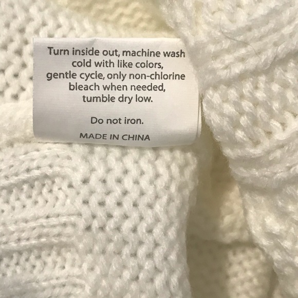 🎉2X HP🎉NWT Frisco cream cable knitted sweater - Picture 6 of 11